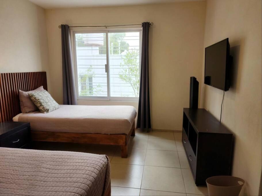 Casa Para Grupos Grandes Por El Iteso 과달라하라 외부 사진