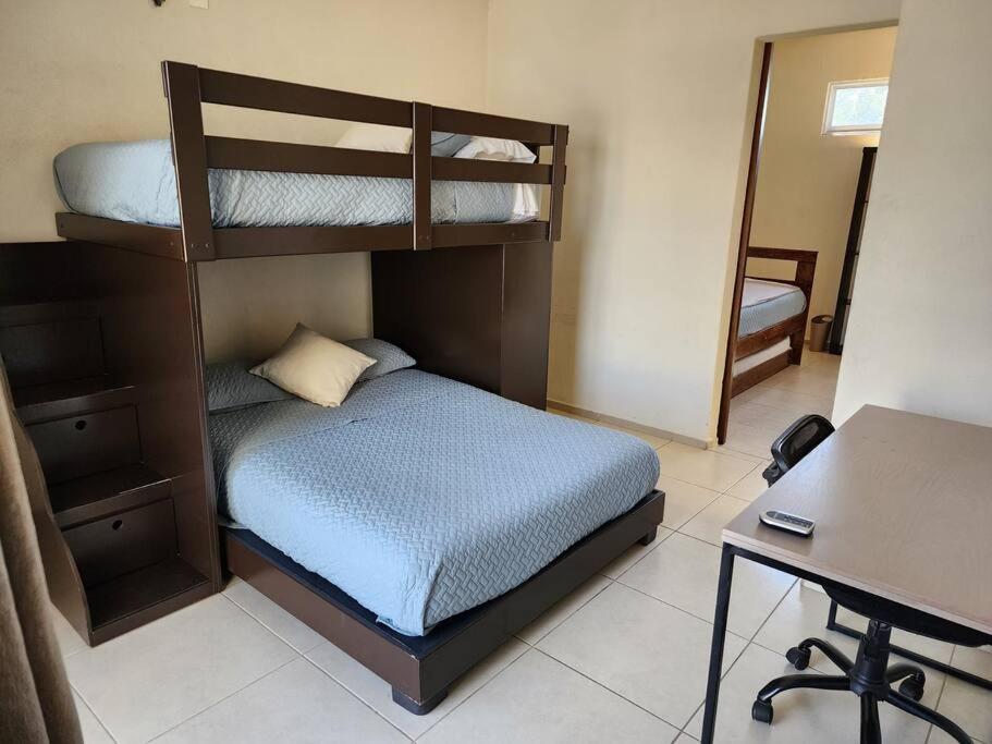 Casa Para Grupos Grandes Por El Iteso 과달라하라 외부 사진